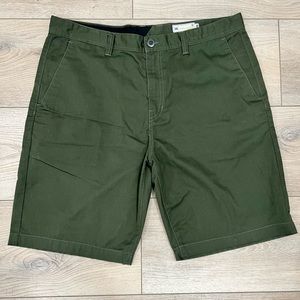 Volcom Men’s Shorts Size 38
